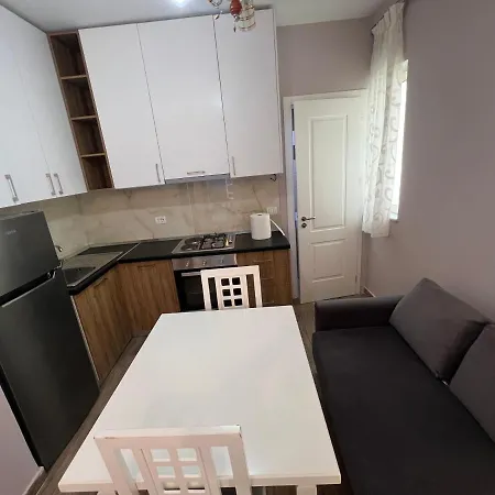 Daily Bill Klinton Apartment