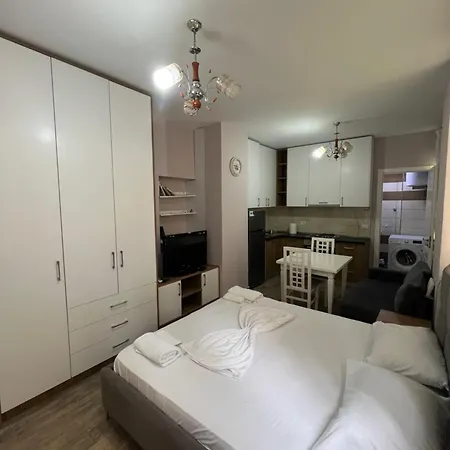 Apartment Daily Bill Klinton Tirana